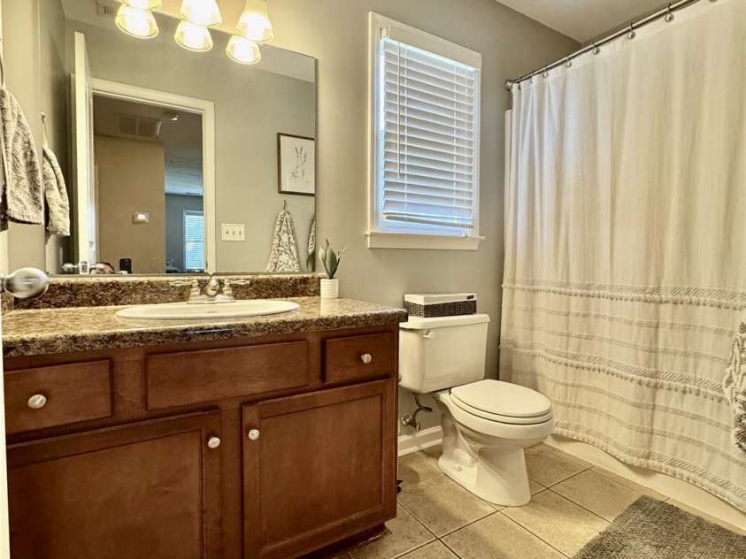 1688 Buffett Circle, Hickory, NC 28602.  MLS# CAR4389759, YatesRealty ID 28026. 
