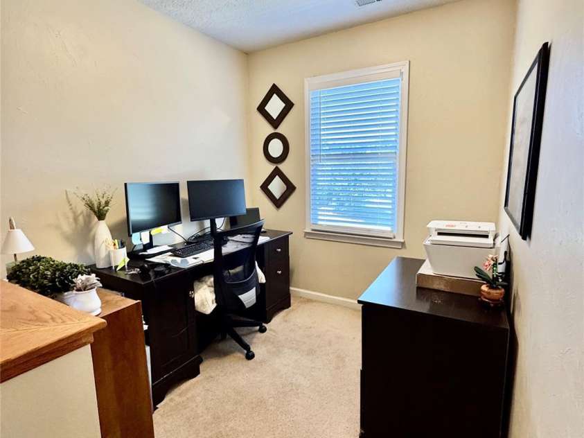 1688 Buffett Circle, Hickory, NC 28602.  MLS# CAR4389759, YatesRealty ID 28026. 