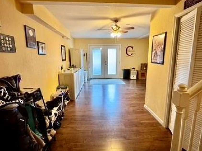 1688 Buffett Circle, Hickory, NC 28602.  MLS# CAR4389759, YatesRealty ID 28026. 
