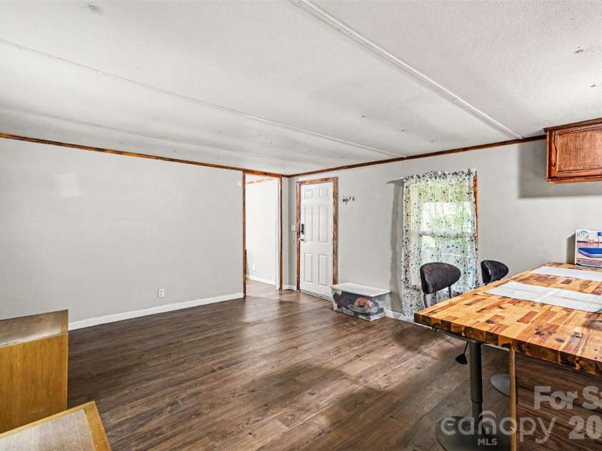 111 Oak Brook Drive, Mooresville, NC 28115.  MLS# CAR4389858, YatesRealty ID 28027. 