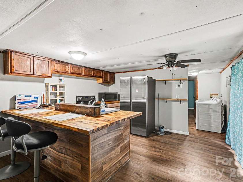 111 Oak Brook Drive, Mooresville, NC 28115.  MLS# CAR4389858, YatesRealty ID 28027. 