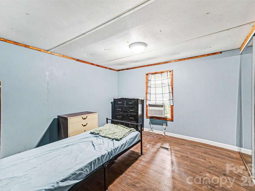 111 Oak Brook Drive, Mooresville, NC 28115.  MLS# CAR4389858, YatesRealty ID 28027. 
