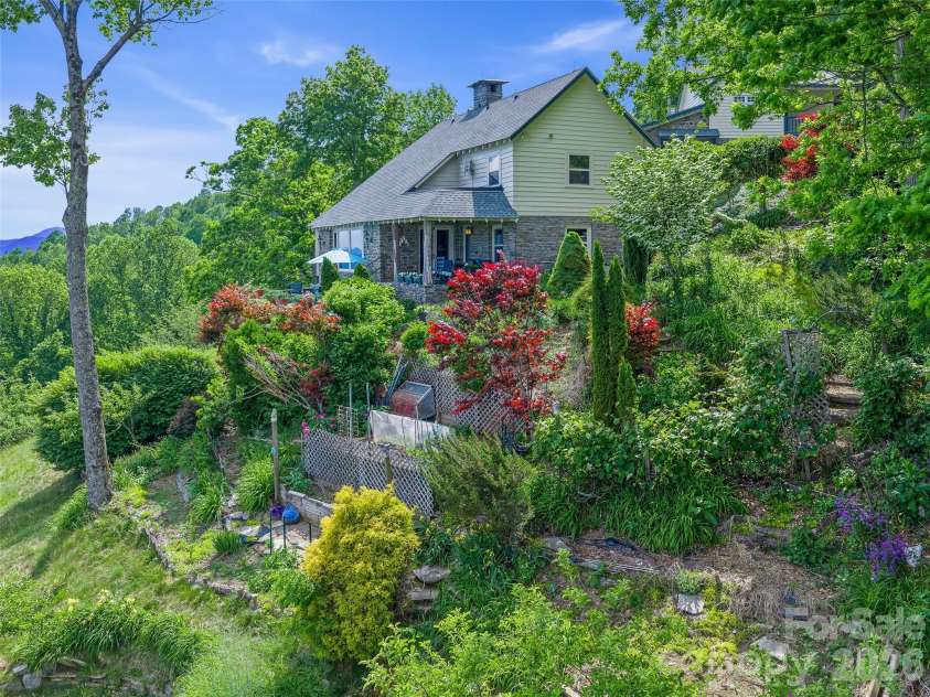 729 Bear Wallow Road, Little Switzerland, NC 28749.  MLS# CAR4388369, YatesRealty ID 28029. 