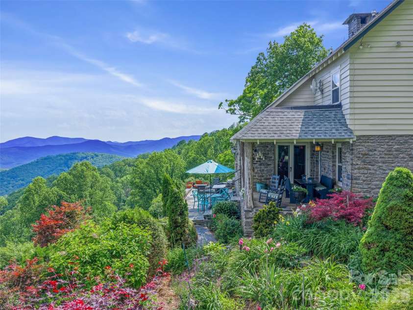 729 Bear Wallow Road, Little Switzerland, NC 28749.  MLS# CAR4388369, YatesRealty ID 28029. 