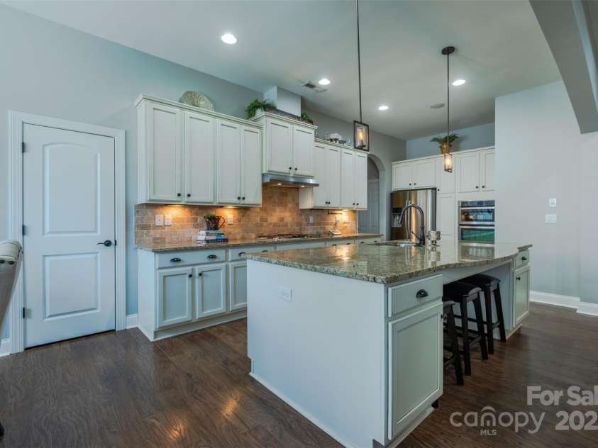 15125 Skypark Drive, Huntersville, NC 28078.  MLS# CAR4235435, YatesRealty ID 2803. 