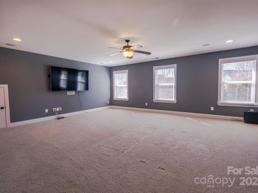 15125 Skypark Drive, Huntersville, NC 28078.  MLS# CAR4235435, YatesRealty ID 2803. 