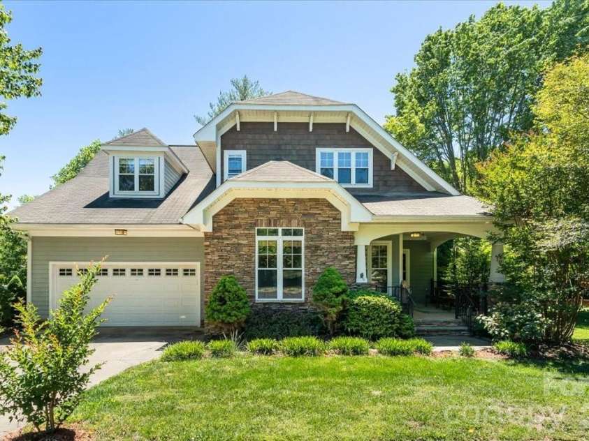 126 Carolina Bluebird Loop, Arden, NC 28704.  MLS# CAR4364125, YatesRealty ID 28030. 