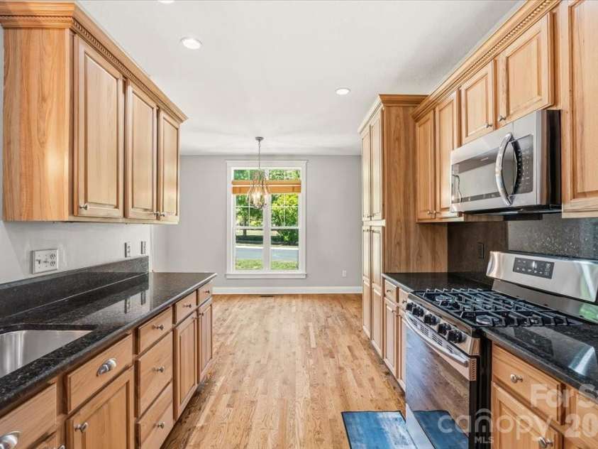 126 Carolina Bluebird Loop, Arden, NC 28704.  MLS# CAR4364125, YatesRealty ID 28030. 