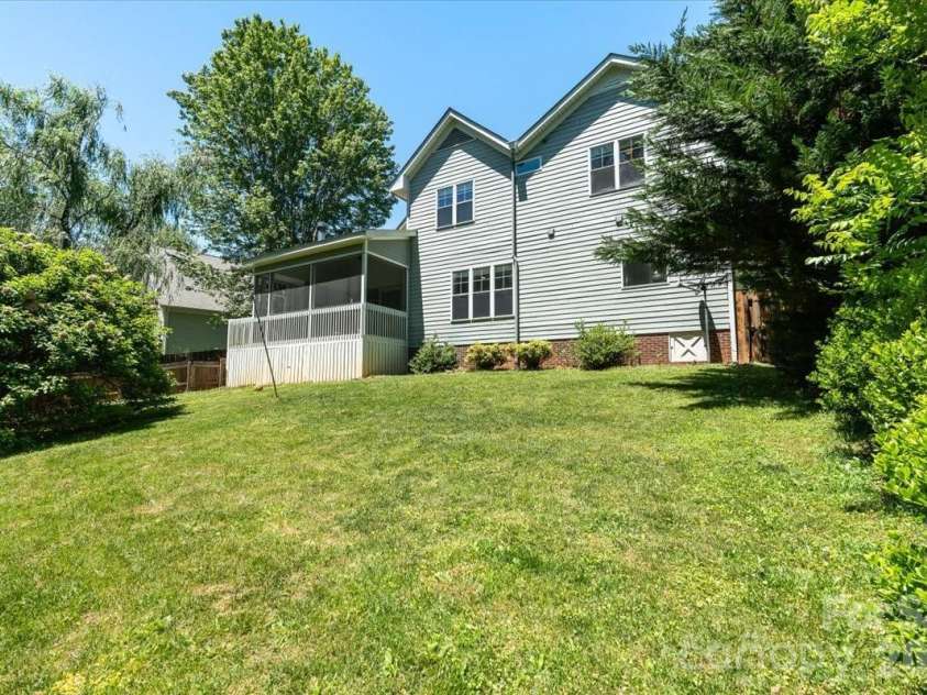 126 Carolina Bluebird Loop, Arden, NC 28704.  MLS# CAR4364125, YatesRealty ID 28030. 