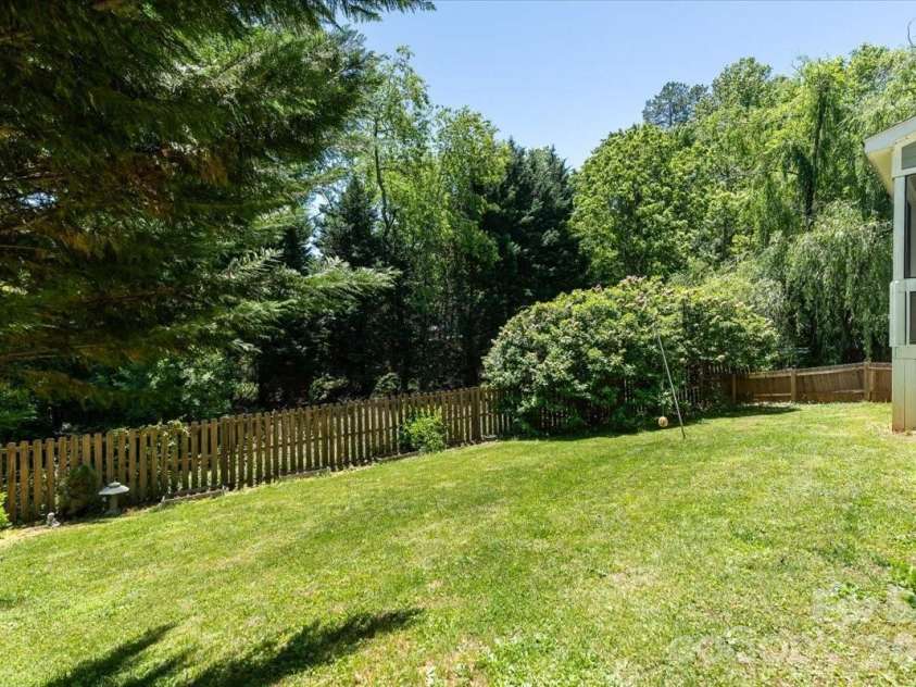 126 Carolina Bluebird Loop, Arden, NC 28704.  MLS# CAR4364125, YatesRealty ID 28030. 