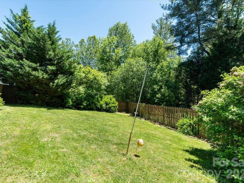 126 Carolina Bluebird Loop, Arden, NC 28704.  MLS# CAR4364125, YatesRealty ID 28030. 