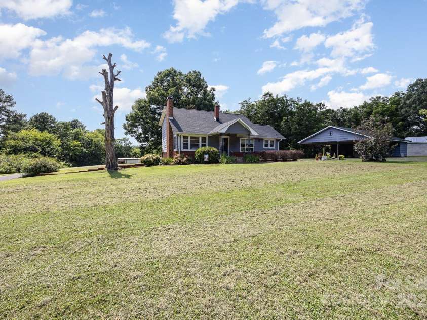 13105 US 52 Highway, Norwood, NC 28128.  MLS# CAR4284602, YatesRealty ID 28030. 