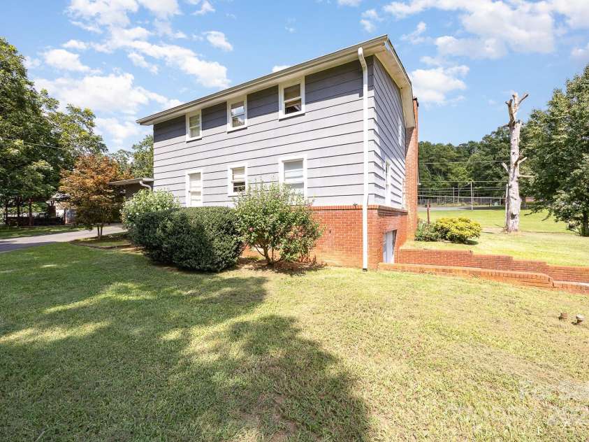 13105 US 52 Highway, Norwood, NC 28128.  MLS# CAR4284602, YatesRealty ID 28030. 