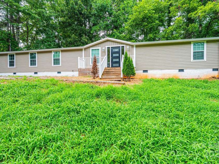 1690 Falls Road, Valdese, NC 28690.  MLS# CAR4282942, YatesRealty ID 28031. 
