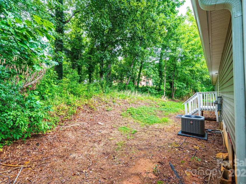 1690 Falls Road, Valdese, NC 28690.  MLS# CAR4282942, YatesRealty ID 28031. 