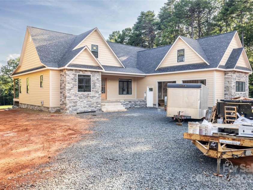 341 Tradition Drive, Mount Gilead, NC 27306.  MLS# CAR4285375, YatesRealty ID 28032. 