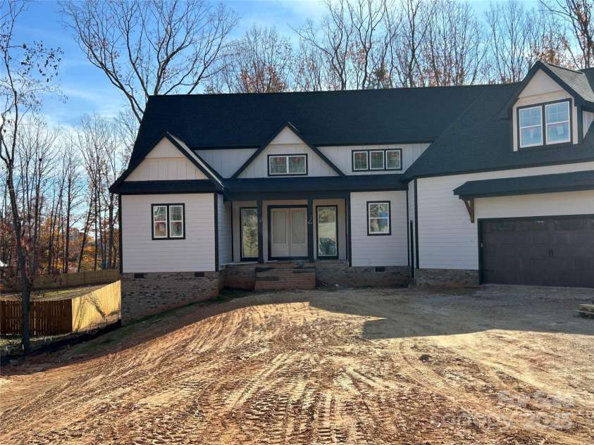 4442 Brancer Lane, Lincolnton, NC 28092.  MLS# CAR4314274, YatesRealty ID 28033. 