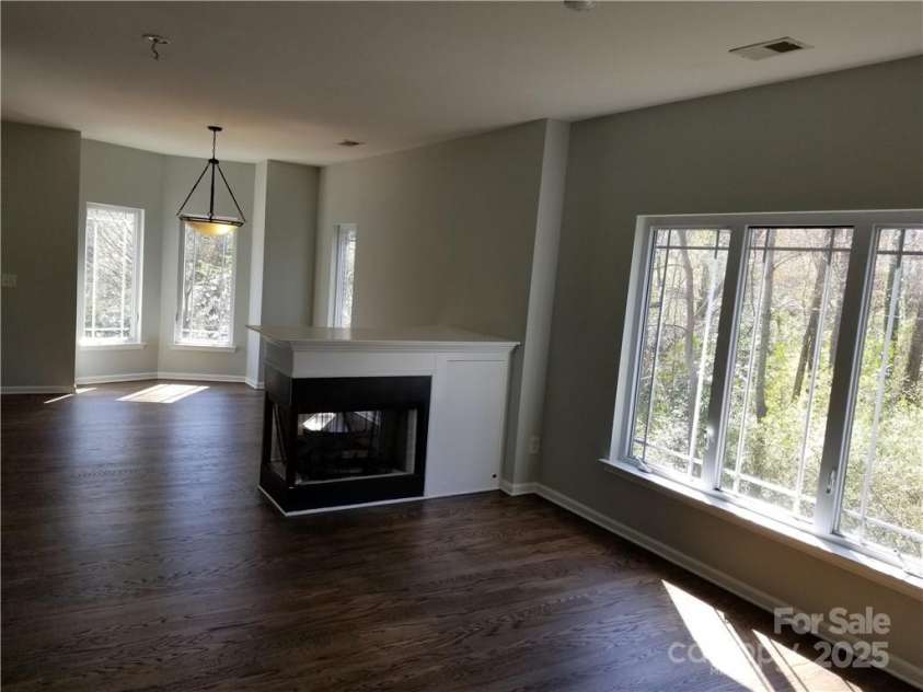 1105 Kurt Court, Charlotte, NC 28209.  MLS# CAR4285497, YatesRealty ID 28034. 