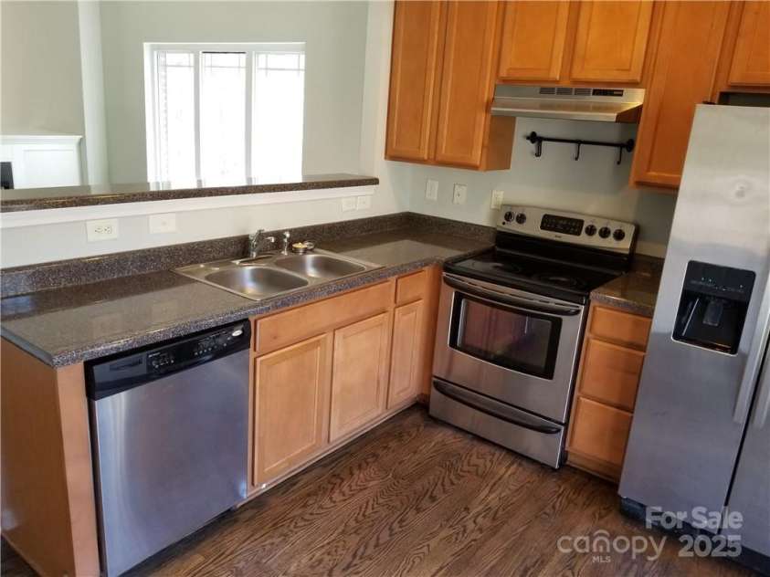 1105 Kurt Court, Charlotte, NC 28209.  MLS# CAR4285497, YatesRealty ID 28034. 