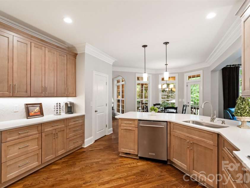211 Anniston Way, Davidson, NC 28036.  MLS# CAR4384923, YatesRealty ID 28034. 