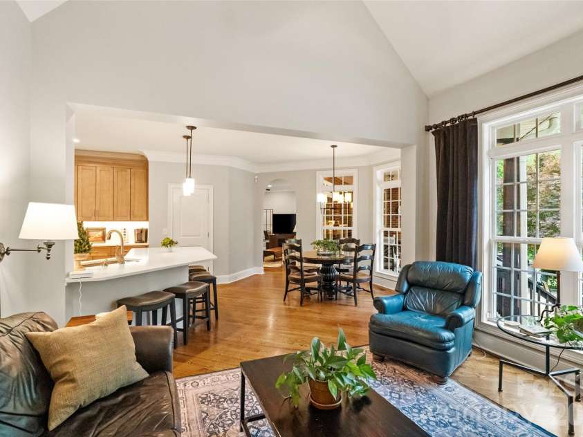 211 Anniston Way, Davidson, NC 28036.  MLS# CAR4384923, YatesRealty ID 28034. 