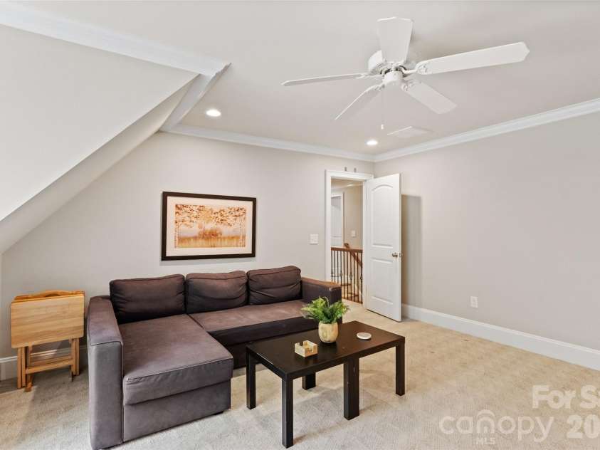 211 Anniston Way, Davidson, NC 28036.  MLS# CAR4384923, YatesRealty ID 28034. 