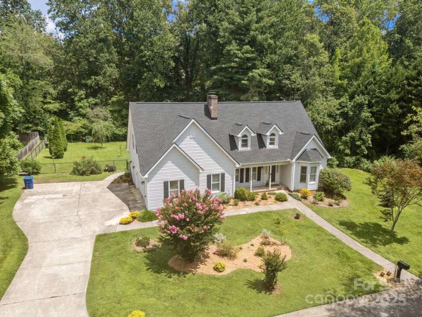 6 Springfield Way, Arden, NC 28704.  MLS# CAR4283858, YatesRealty ID 28035. 