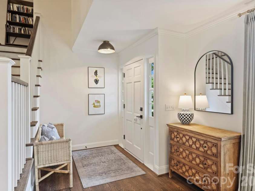 601 Lansdowne Road, Charlotte, NC 28270.  MLS# CAR4388769, YatesRealty ID 28037. Step inside to discover gorgeous hardwood floors that were recently refinished in 2025.