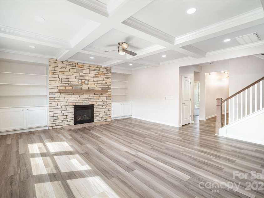 10045 Carousel Corral Drive, Midland, NC 28107.  MLS# CAR4284951, YatesRealty ID 28038. 