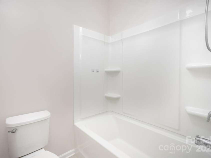 10045 Carousel Corral Drive, Midland, NC 28107.  MLS# CAR4284951, YatesRealty ID 28038. 