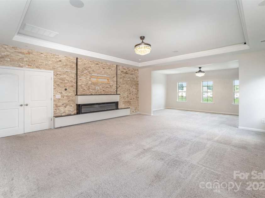 10045 Carousel Corral Drive, Midland, NC 28107.  MLS# CAR4284951, YatesRealty ID 28038. 