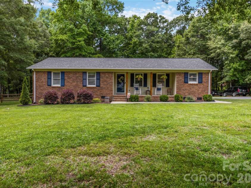 3457 Autumn Lake Drive, Rock Hill, SC 29730.  MLS# CAR4389011, YatesRealty ID 28038. 