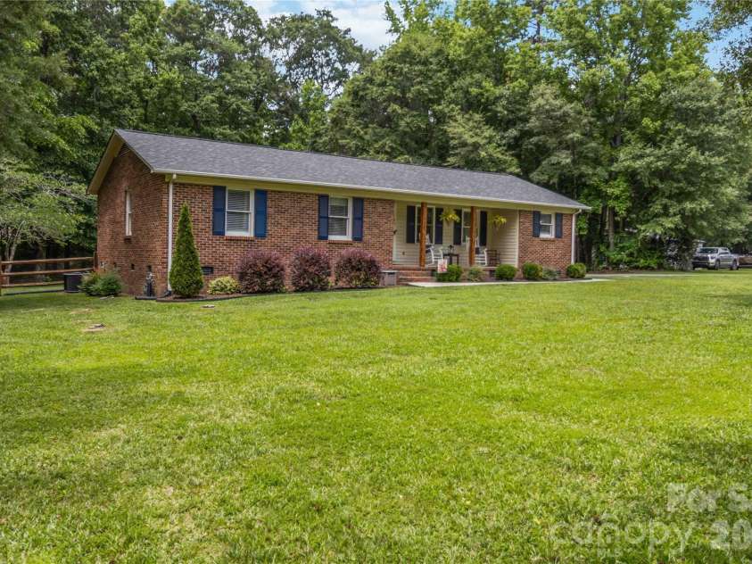 3457 Autumn Lake Drive, Rock Hill, SC 29730.  MLS# CAR4389011, YatesRealty ID 28038. 