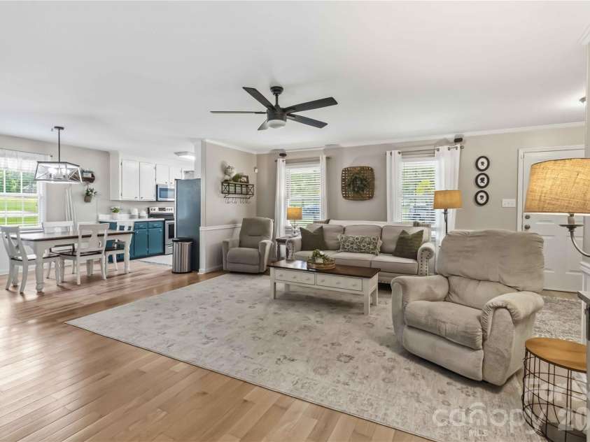 3457 Autumn Lake Drive, Rock Hill, SC 29730.  MLS# CAR4389011, YatesRealty ID 28038. 