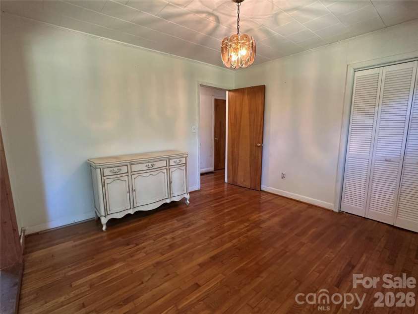 2939 Links Drive, Granite Falls, NC 28630.  MLS# CAR4389419, YatesRealty ID 28039. 