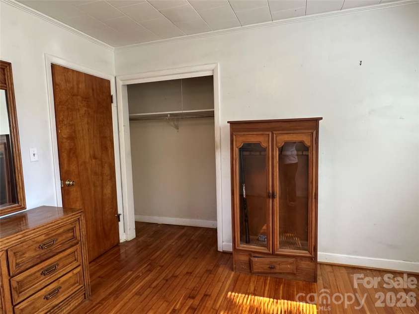 2939 Links Drive, Granite Falls, NC 28630.  MLS# CAR4389419, YatesRealty ID 28039. 