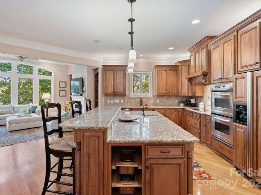 9225 Fair Oak Drive, Sherrills Ford, NC 28673.  MLS# CAR4319433, YatesRealty ID 2804. 