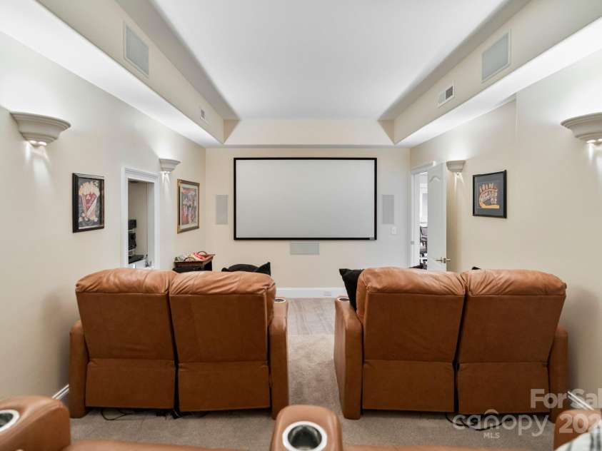 9225 Fair Oak Drive, Sherrills Ford, NC 28673.  MLS# CAR4319433, YatesRealty ID 2804. 