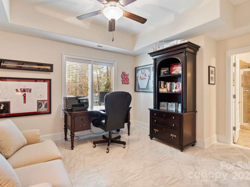 9225 Fair Oak Drive, Sherrills Ford, NC 28673.  MLS# CAR4319433, YatesRealty ID 2804. Basement Bedroom W/ Full Bath