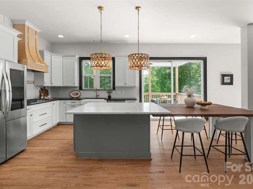 144 Walking Horse Trail, Davidson, NC 28036.  MLS# CAR4335910, YatesRealty ID 28040. 