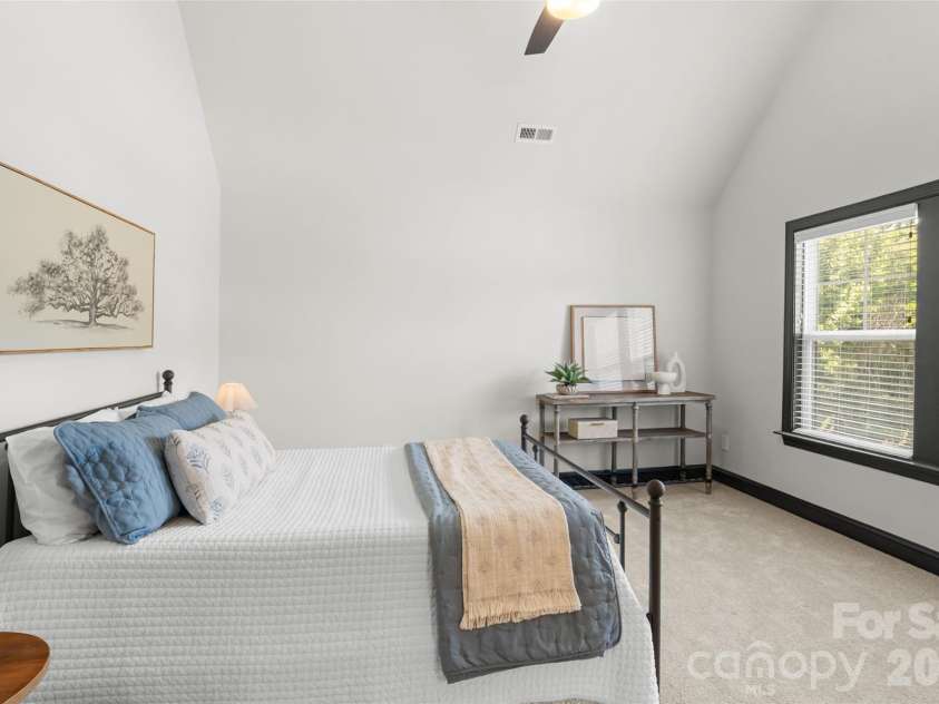 144 Walking Horse Trail, Davidson, NC 28036.  MLS# CAR4335910, YatesRealty ID 28040. 