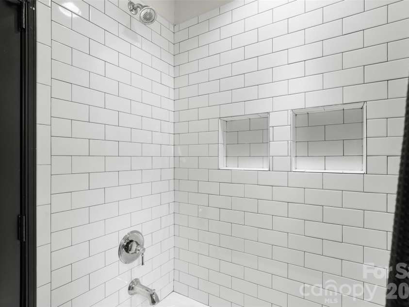144 Walking Horse Trail, Davidson, NC 28036.  MLS# CAR4335910, YatesRealty ID 28040. 