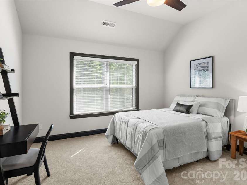 144 Walking Horse Trail, Davidson, NC 28036.  MLS# CAR4335910, YatesRealty ID 28040. 