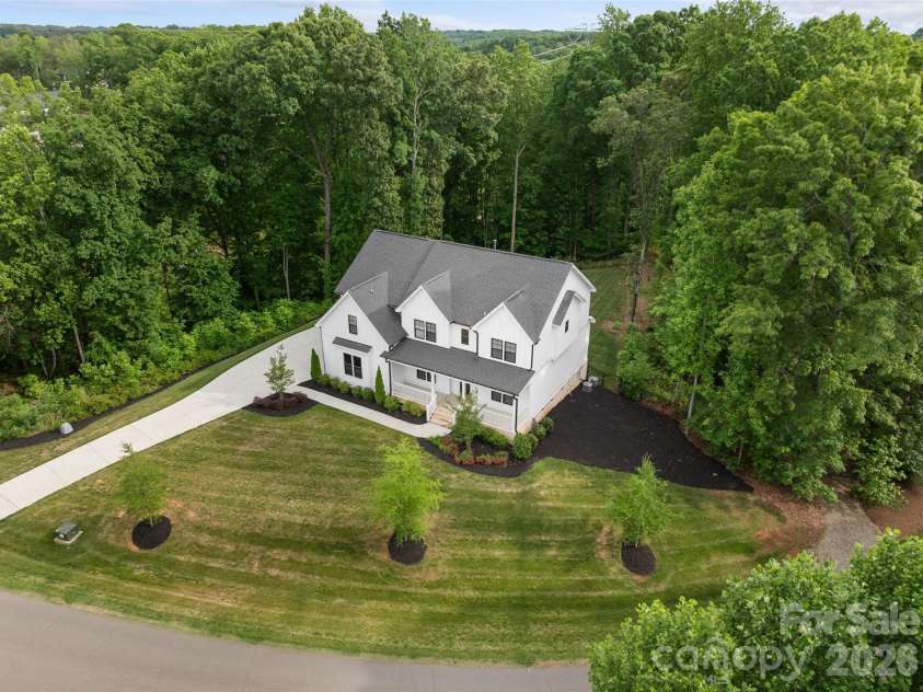 144 Walking Horse Trail, Davidson, NC 28036.  MLS# CAR4335910, YatesRealty ID 28040. 