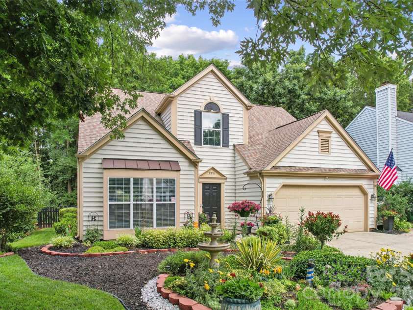 5931 Downfield Wood Drive, Charlotte, NC 28269.  MLS# CAR4385846, YatesRealty ID 28041. 