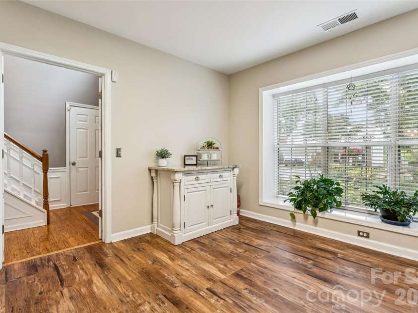 5931 Downfield Wood Drive, Charlotte, NC 28269.  MLS# CAR4385846, YatesRealty ID 28041. 