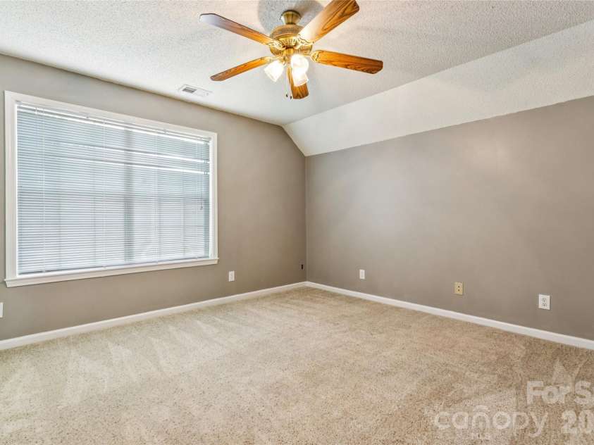5931 Downfield Wood Drive, Charlotte, NC 28269.  MLS# CAR4385846, YatesRealty ID 28041. 