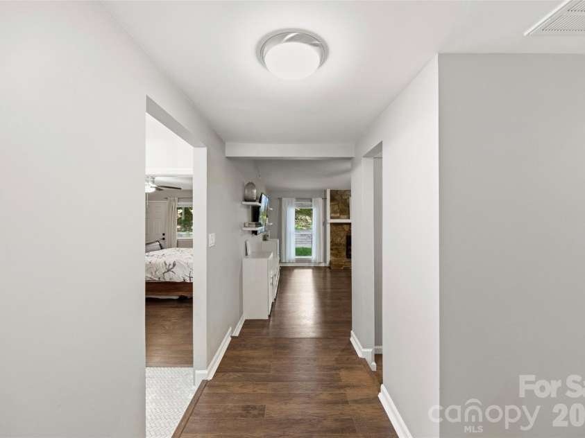 9524 Rainbow Forest Drive, Charlotte, NC 28277.  MLS# CAR4381878, YatesRealty ID 28042. 