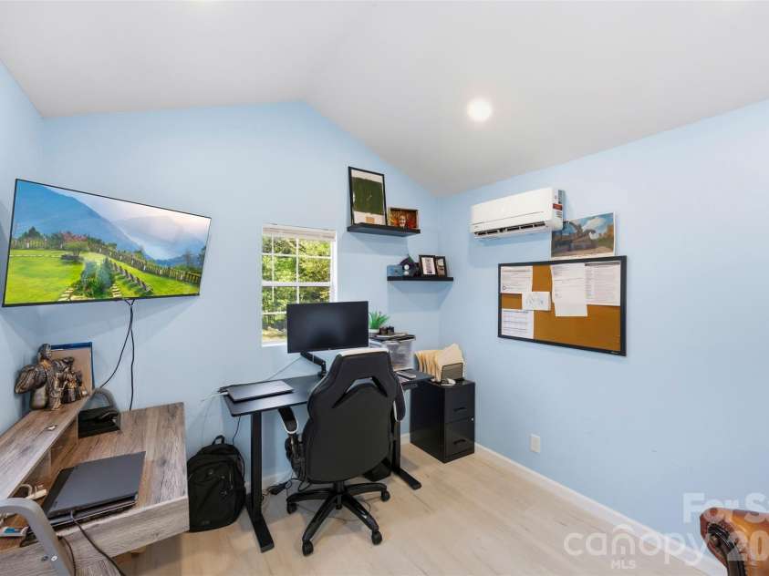 9524 Rainbow Forest Drive, Charlotte, NC 28277.  MLS# CAR4381878, YatesRealty ID 28042. 