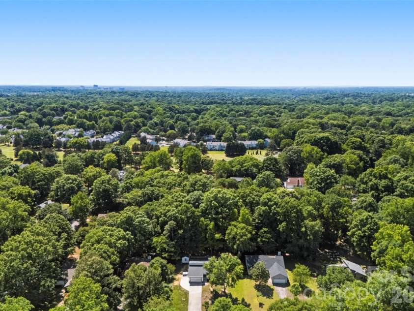 9524 Rainbow Forest Drive, Charlotte, NC 28277.  MLS# CAR4381878, YatesRealty ID 28042. 